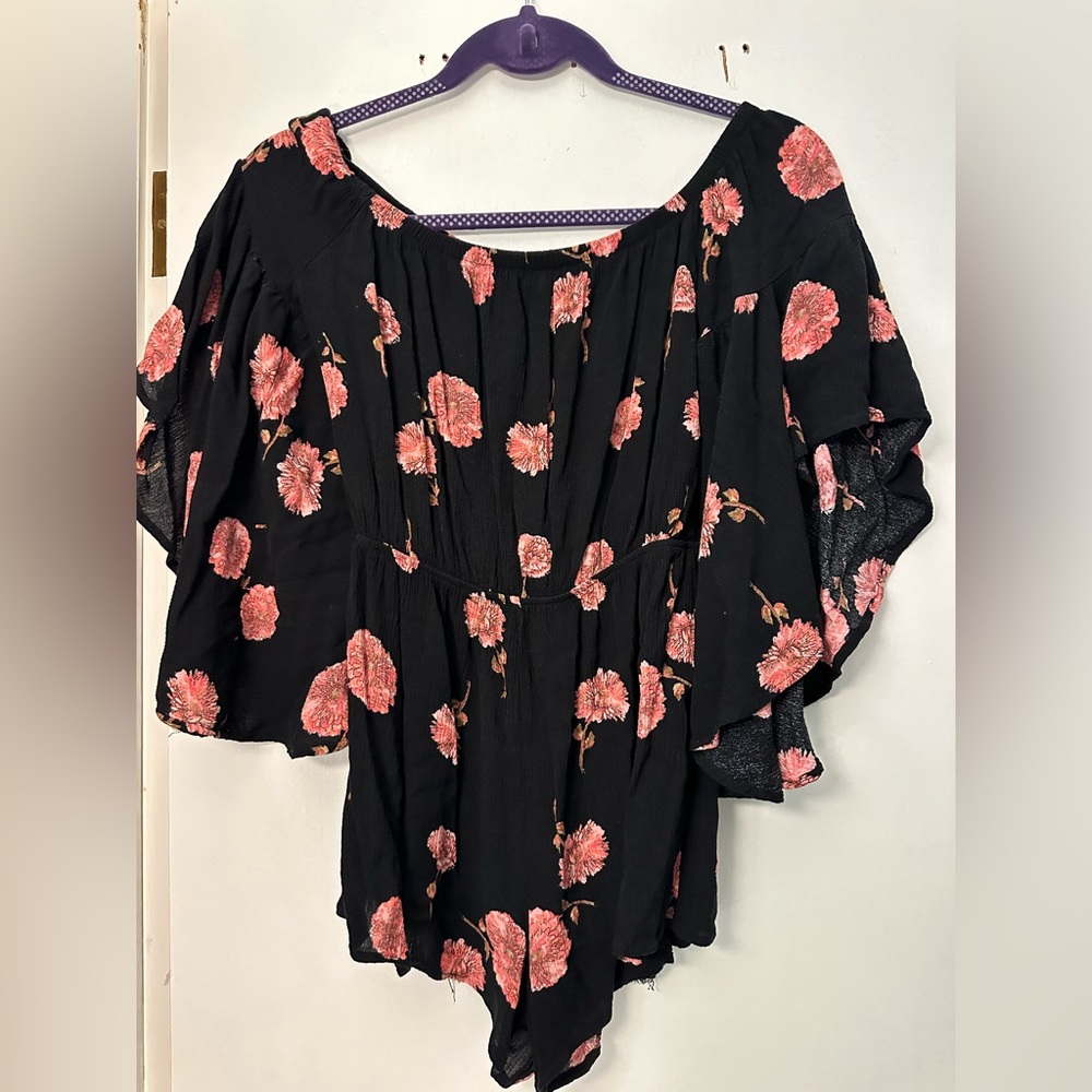TOBI floral romper black and pink size small